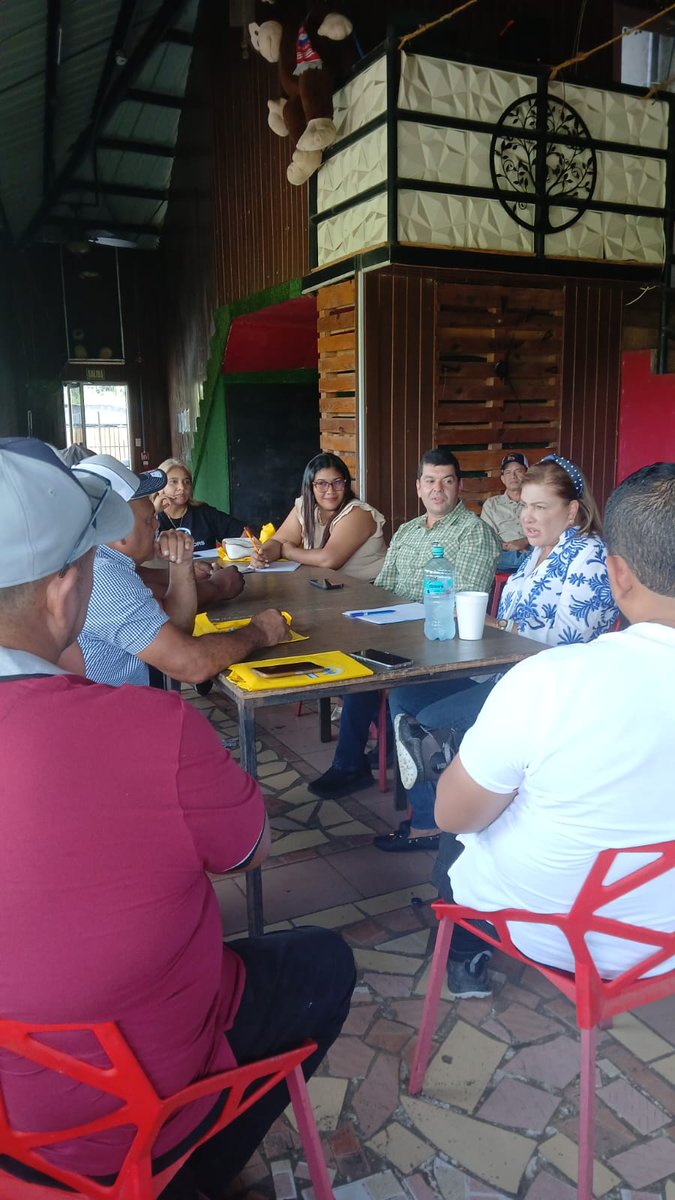 telloeneida04's tweet photo. Mientras algunos improvisan, RM se organiza. 💪
Bases activas, líderes formándose y estructura territorial en marcha rumbo al 2029, bajo la coordinación de Alma Cortés. El partido que más crece en Panamá no se detiene. @almacortes20 https://t.co/6WuKVlMszs