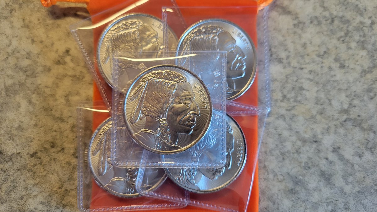 𝓐𝓶𝓮𝓻𝓲𝓬𝓪 𝓕𝓲𝓻𝓼𝓽 tweet media