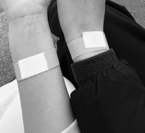 ynxeoln's tweet photo. 또.또똑.중심참여  최고의무대 키싱유…🥺🏩
그대와발을맞추며걷고너의두손을잡고 https://t.co/j92nXeLuR1