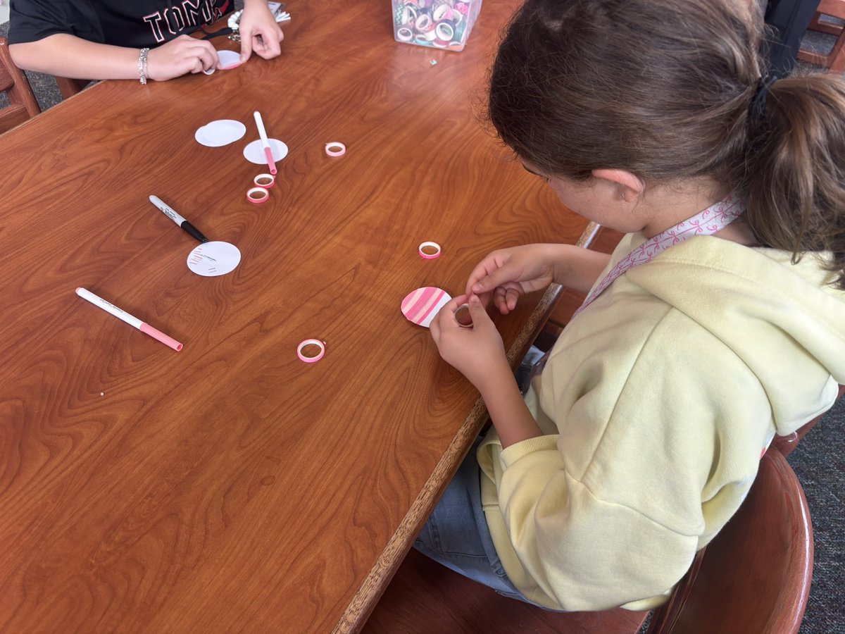 tisreads's tweet photo. The students had a great time in the Makerspace this week! #ReadLearnCreate @TISD_Libraries https://t.co/L36JBam7OY