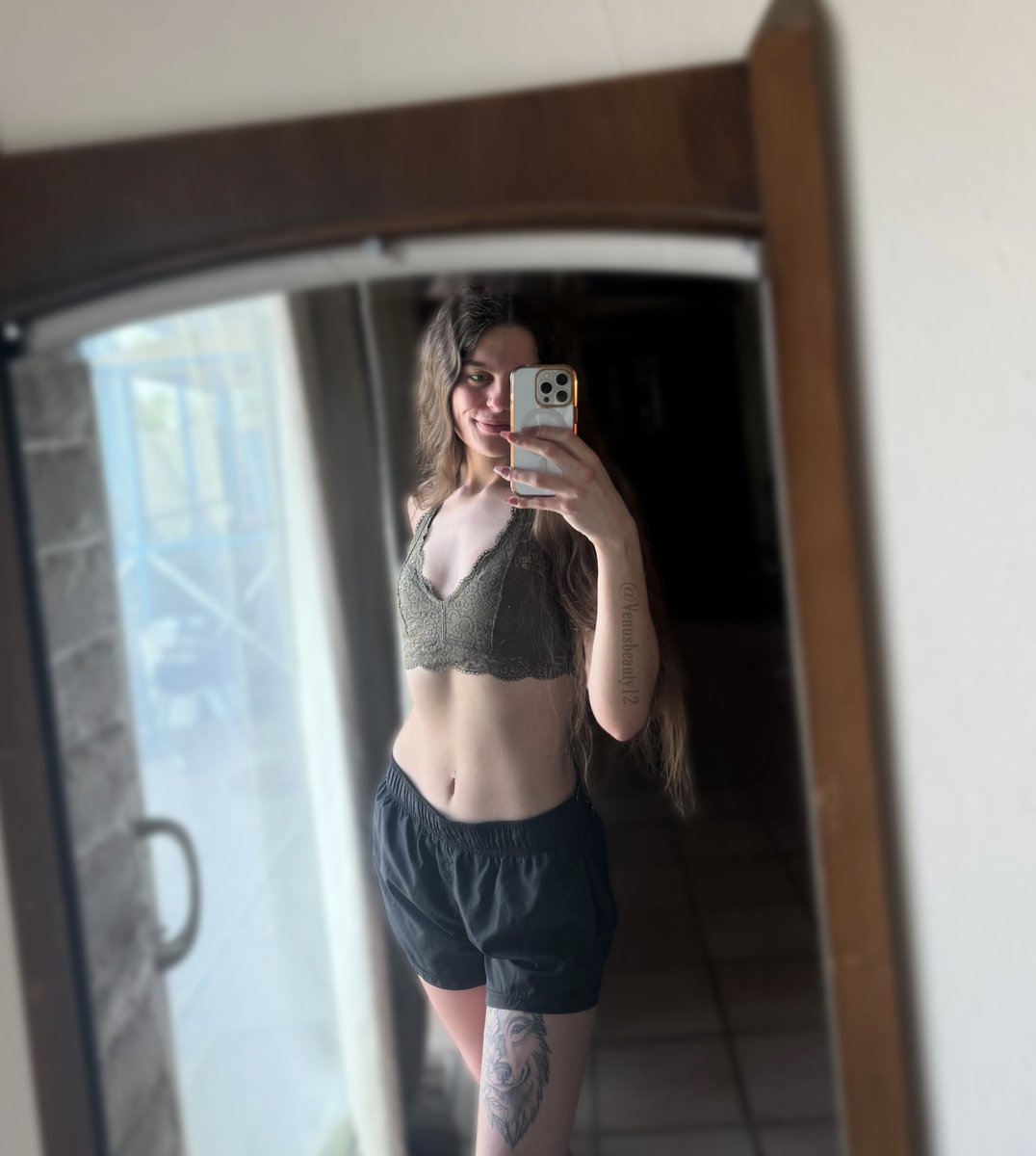 VenusBeauty12's tweet photo. Being obsessed with me doesn’t come cheap, I love profiting off of weaklings who devote their lives to pleasing me 💗 https://t.co/zxuvGSaYW3