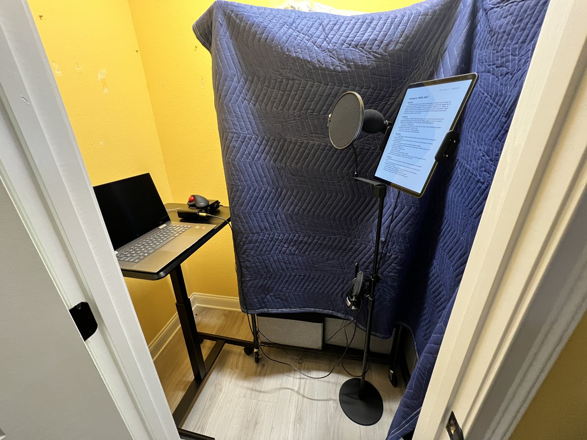 DocMonsterLabs's tweet photo. I had a couple of projects that needed voicework before my closet/recording booth makeover could go into full swing.

With a couple of rolling shelves and a strategically placed moving blanket, I got the job done.

Sometimes, what we have on hand is enough. https://t.co/eBAj1Nwgdl