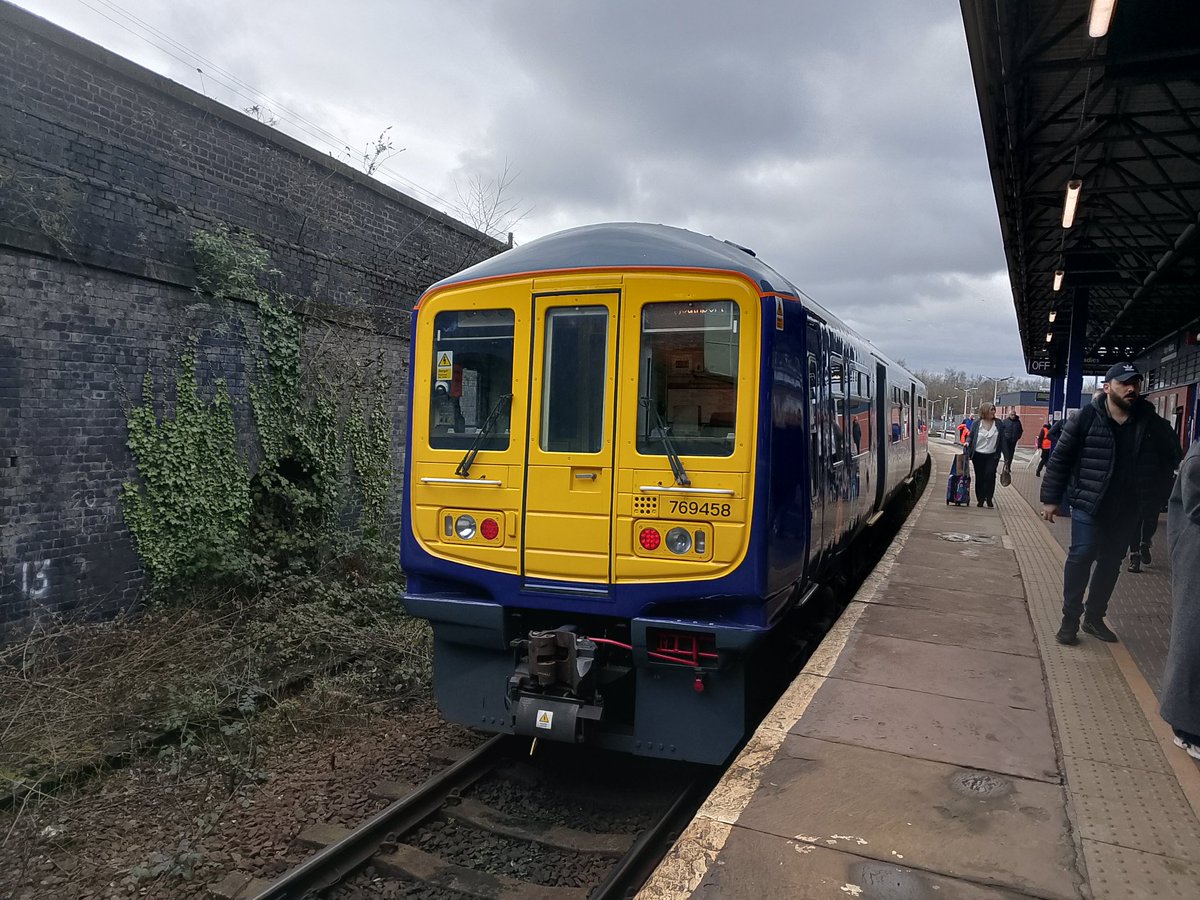 IshaqAli156's tweet photo. Have some #flexs from Wigan. With @northernassist #flex769458 to Southport from Stalybridge  and #flex769424 to Manchester Oxford Road.
@87027wolf @TrainLifeGB https://t.co/piiR5SEjvW