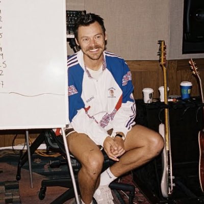 lwtthighbot's tweet photo. #NewProfilePic https://t.co/FOtHRPx4Di