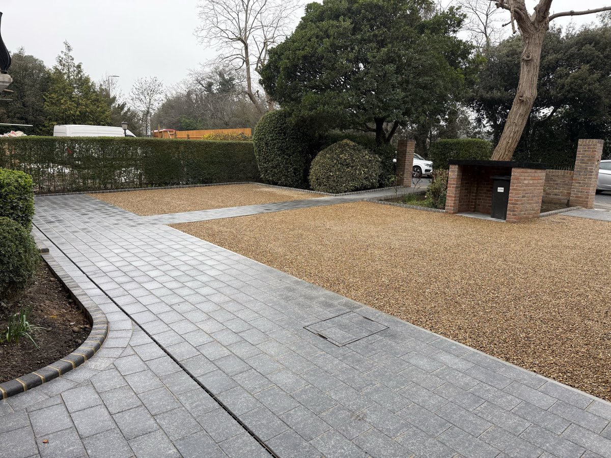 Paramount Paving tweet media