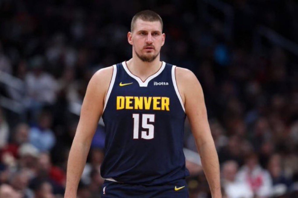 AlexCaruso's tweet photo. HE IS GOING TO CHUCK THREES

Nikola Jokic Over 1.5 Threes Made

75❤️ and I’ll drop NBA Play #5 

Jokic took 13 THREES last month vs the Knicks (shot 1/13 lol) but he’s taken at least 7 in three straight vs Knicks

And he’s over in 29/34 GAMES with at least 7+ attempts from three the last 2 years

So it’s a perfect spot for him as the Knicks give him extra space on the perimeter and in pick n pop

Should be a ton of attempts but if we get 6+ im happy with the read after 8.3 attempts last 3 vs Knicks and he’s over in 15/19 this year with 5+ Attempts

Best Line: -154 Caesars