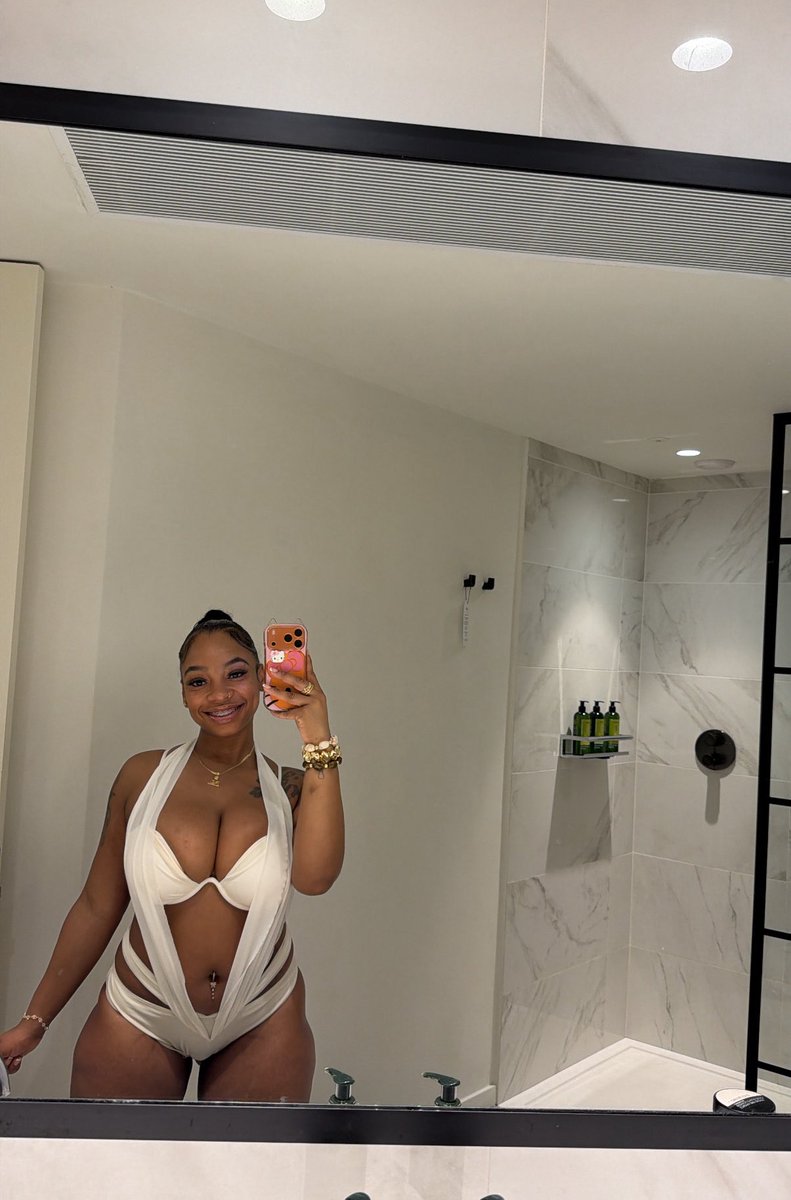 All smiles in the DR😇