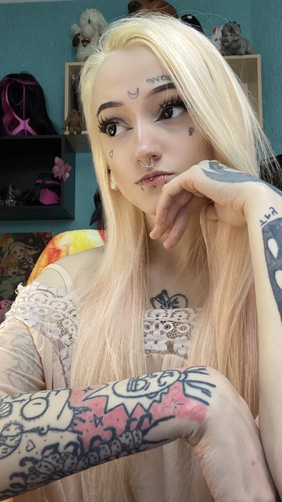 InSquirt's tweet photo. Жив цел орел #emo #new #online #telegram #tatto 

https://t.co/kWmU5tuSzf https://t.co/rowhRuhaZT
