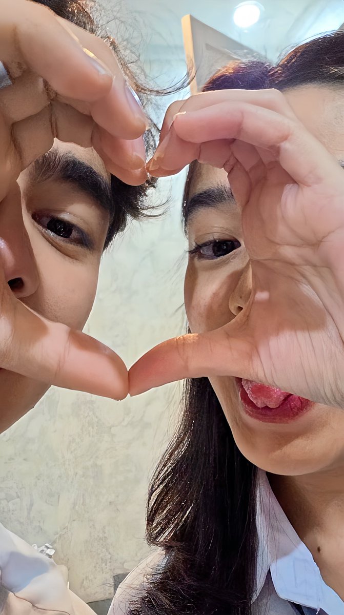 bbydiraa's tweet photo. siapa tau ada yang mau versi HD tanpa efek alaynya https://t.co/XZEsxjWKqT