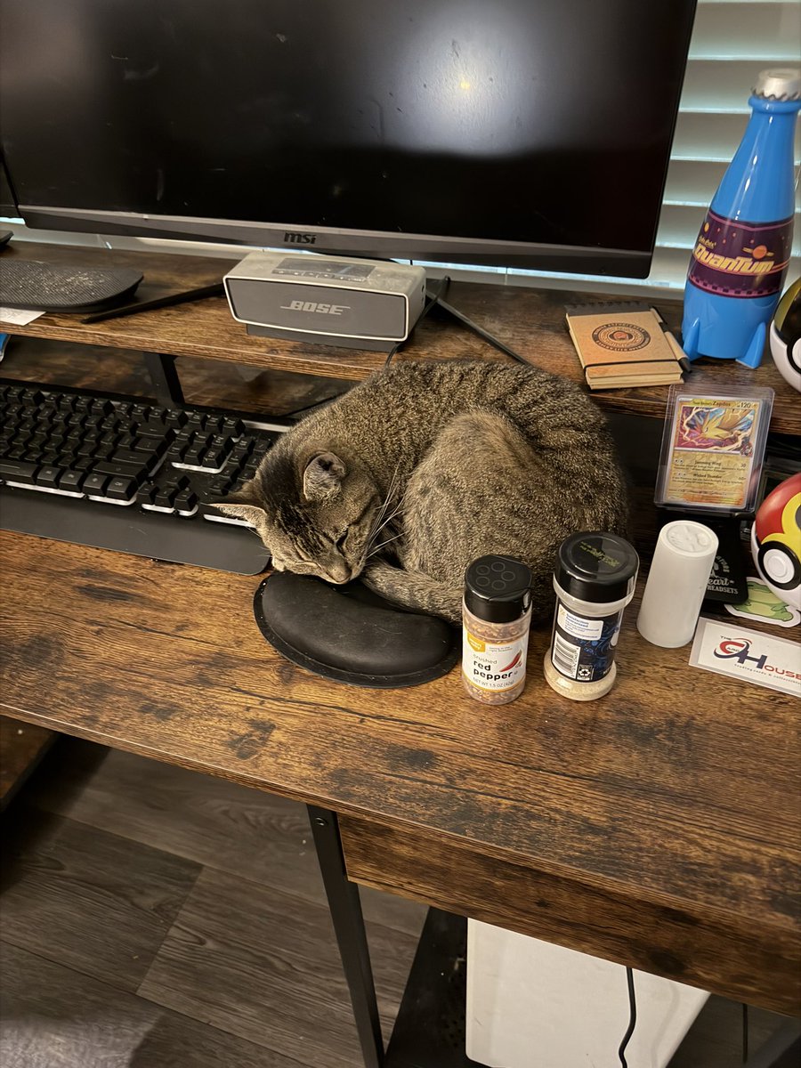 MrsRuby1986 tweet media