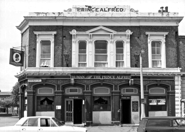 Kate Bush: On Location - a new book tweet media