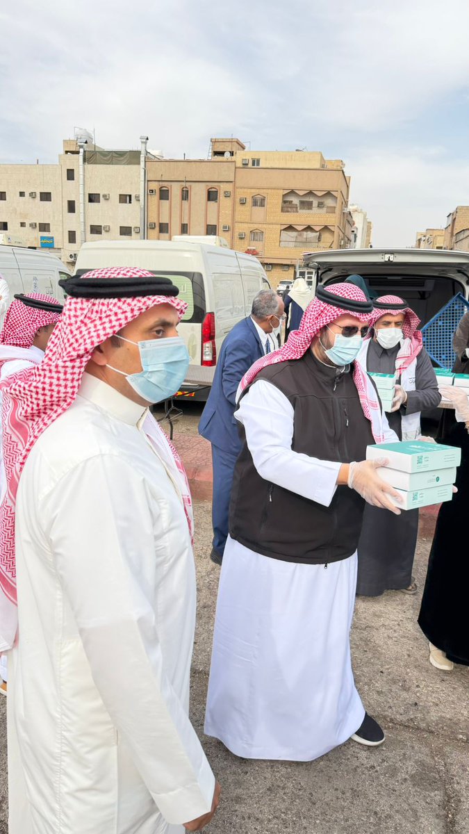 عبدالعزيز بن طلال tweet media