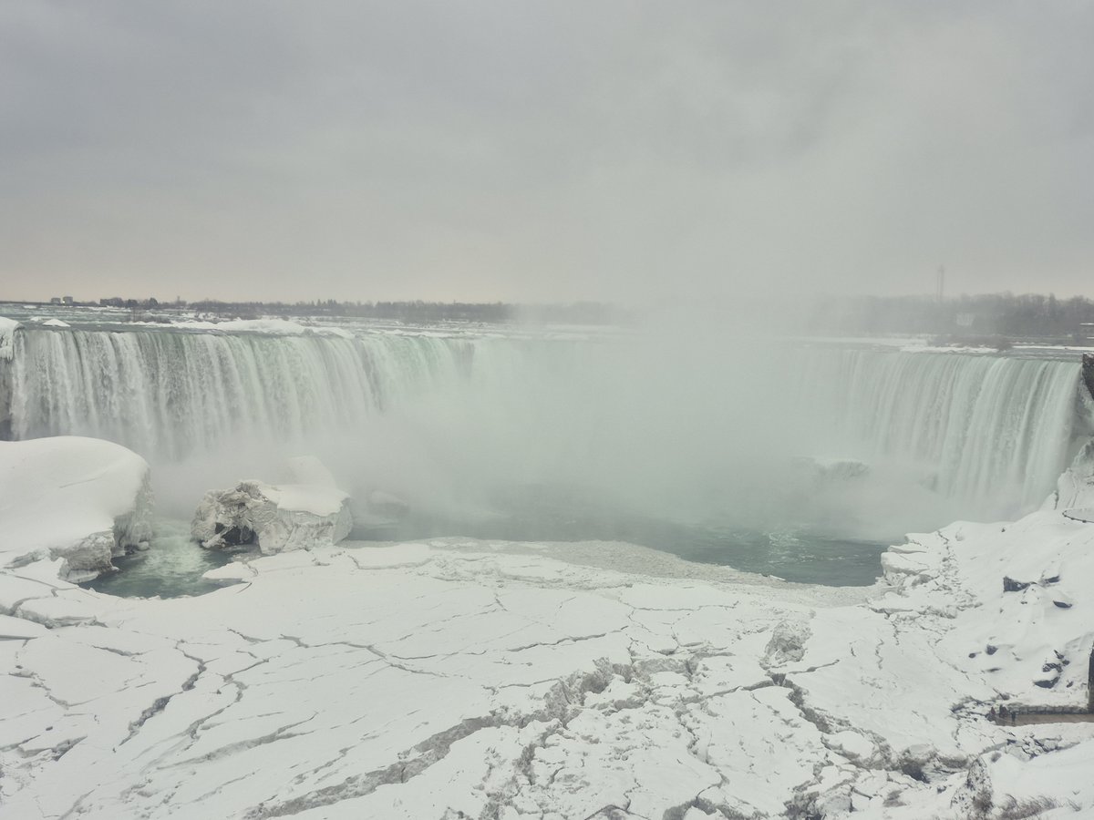 Niagara_DayTour's tweet photo. Niagara Day Tour
Most people flock to Niagara Falls in the sweltering heat of July, jockeying for space on a mist-drenched boat while wearing a plastic poncho. But if you want to see the Falls in their most majestic, otherworldly state, you have to wait for the deep freeze. https://t.co/yPQp3KrLdk