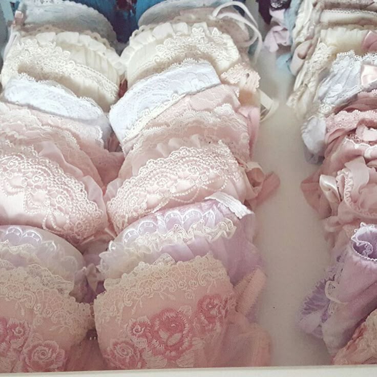 GraceTom009's tweet photo. 54kg new candles and underwear🛍 https://t.co/xt661iheOO
