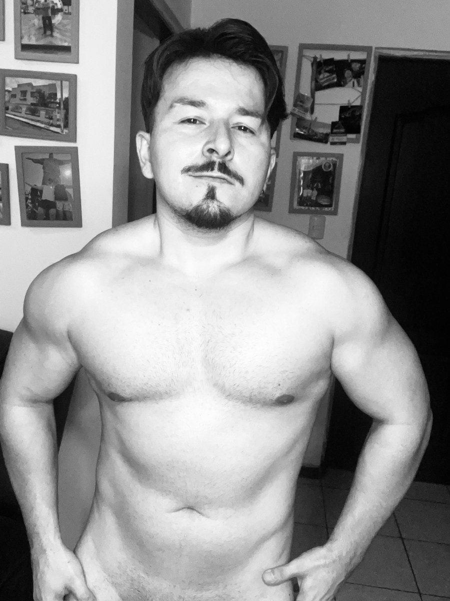 itsleocr's tweet photo. Hace meses vengo dándole duro al gym!! 💪🏻 https://t.co/nBQXzrgX80