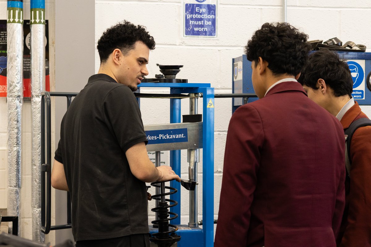 WalthamForestCollege tweet media