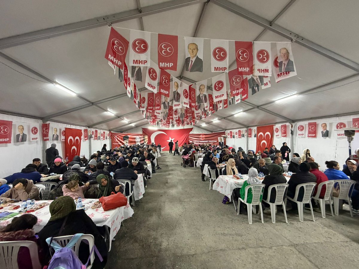 📍 Küçükköy Stadı
Ramazan Çadırı 16.Gün

Ramazan-ı Şerif’te iftar çadırımız altında, gönül soframızda Gaziosmanpaşalı hemşehrilerimizle buluştuk.

Gönül soframızda ekmeğimizi paylaştığımız kıymetli hemşehrilerimize teşekkür ederiz.

Ramazan ayı boyunca aynı çatı altında gönül