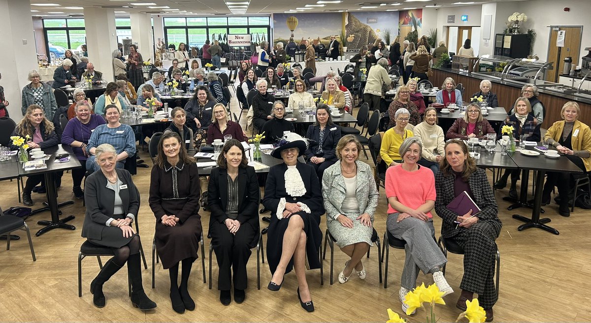 Rebecca Pow tweet media