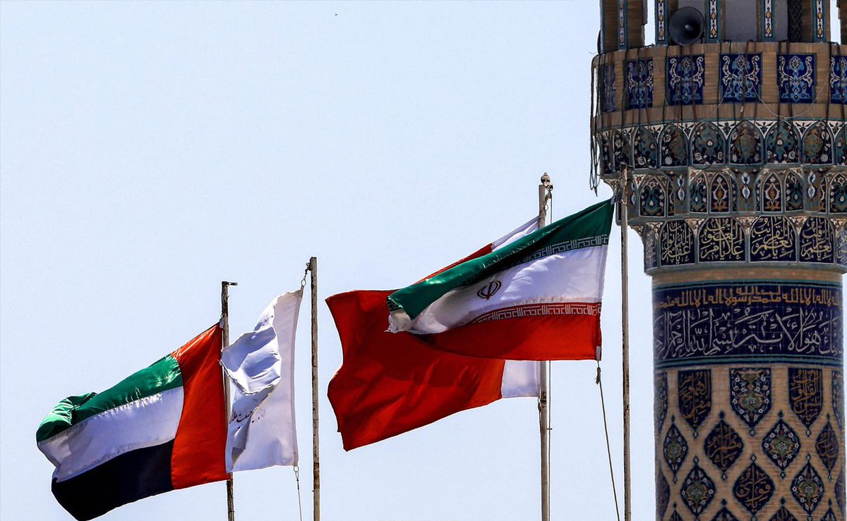 vaqt_uz's tweet image. 𝗕𝗔𝗔 𝗘𝗿𝗼𝗻𝗻𝗶𝗻𝗴 𝗶𝗾𝘁𝗶𝘀𝗼𝗱𝗶𝘆 «𝘁𝗼𝗺𝗶𝗿𝗶»𝗻𝗶 𝗸𝗲𝘀𝗺𝗼𝗾𝗰𝗵𝗶

Yaqin Sharqdagi harbiy to‘qnashuvlar fonida Birlashgan Arab Amirliklari Eron aktivlarini muzlatishni ko‘rib chiqmoqda.

👉 vaqt.uz/uz?n=21979