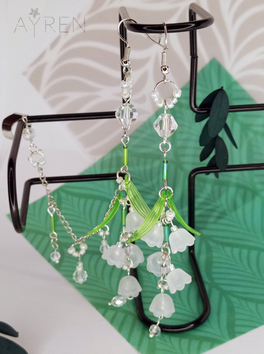 anry_mary's tweet image. When Ayrin's not drawing, she's crafting! ✨
Check out these earrings from her "Ariadne" collection — handcrafted and full of vibes. What do you think? 💫
#Handmade #Craftsmanship #ArtistsWhoCraft #Earrings #SmallBusiness