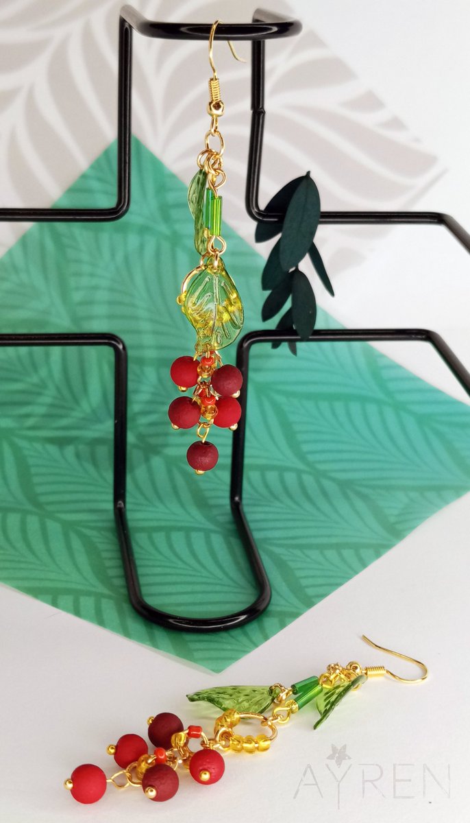 anry_mary's tweet image. When Ayrin's not drawing, she's crafting! ✨
Check out these earrings from her "Ariadne" collection — handcrafted and full of vibes. What do you think? 💫
#Handmade #Craftsmanship #ArtistsWhoCraft #Earrings #SmallBusiness