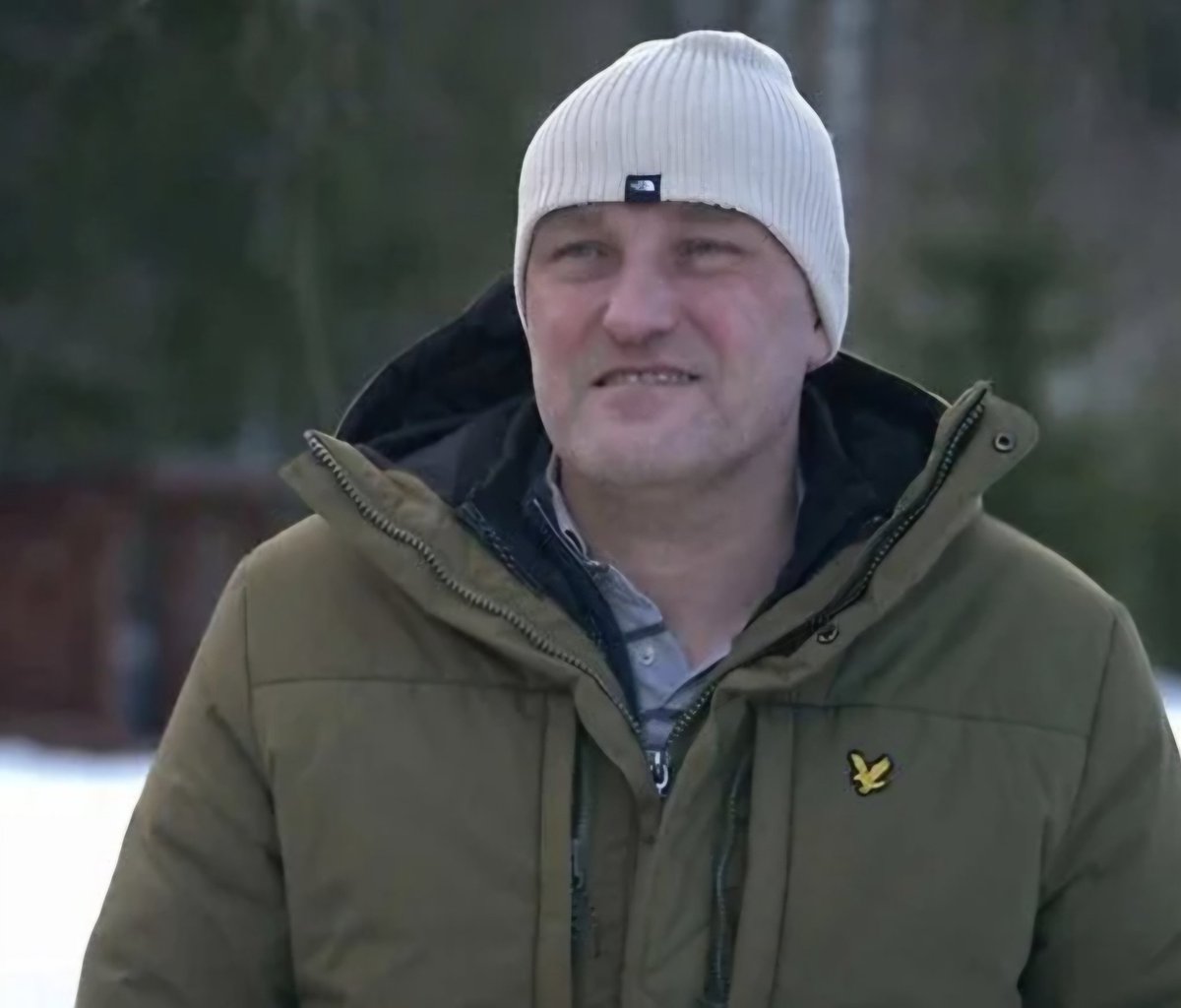 YvonneHoogendi2's tweet photo. @GdenAantrekker doe je best om uit te zoeken wat er met Gilbert aan de hand is. Anders lees ik de Story nooit meer bij de kapper. 😉
#wintervolliefde #wvl #Gilbert #Elsje #reünie #Zweden https://t.co/AM4EY2Hr4H