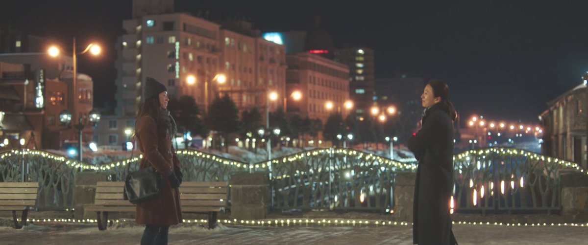 別れた人に会いに行くだけのお話の中にハッキリ色分けできない心のグラデーションが美しいです。好きなものを好きだと言えない時代はそれが当たり前でしたが、その息苦しさを思い出しました。韓国映画で撮られた小樽はなぜか日本ではないように見えておもしろかったです。#ユンヒへ