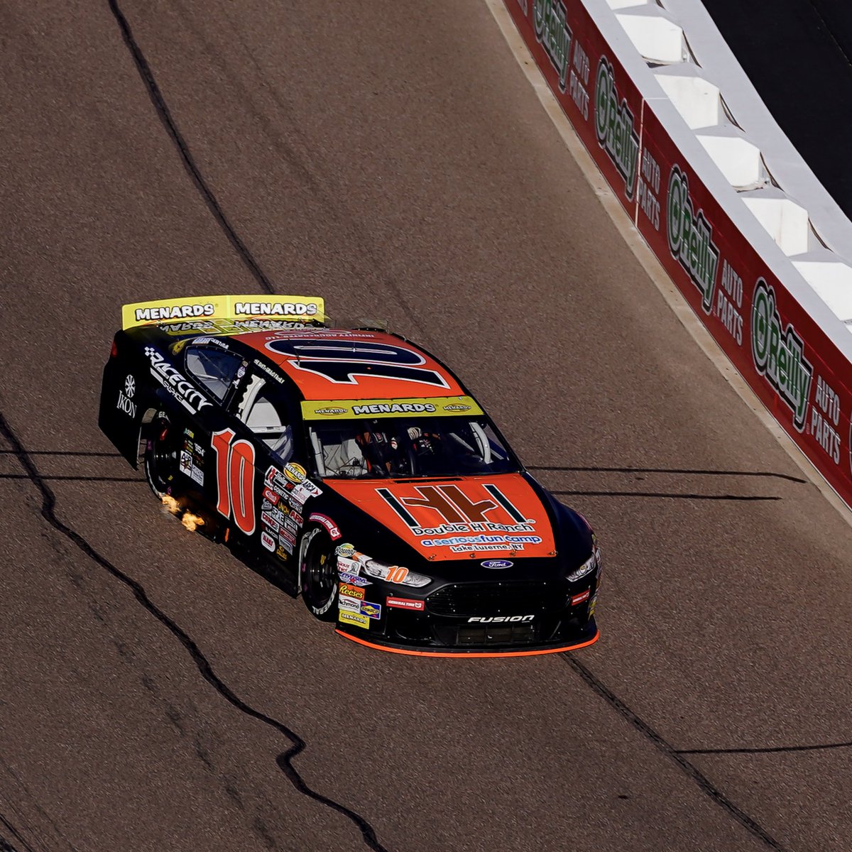 bread perez tweet media