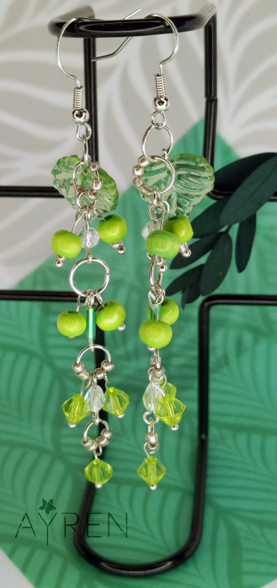 anry_mary's tweet image. When Ayrin's not drawing, she's crafting! ✨
Check out these earrings from her "Ariadne" collection — handcrafted and full of vibes. What do you think? 💫
#Handmade #Craftsmanship #ArtistsWhoCraft #Earrings #SmallBusiness