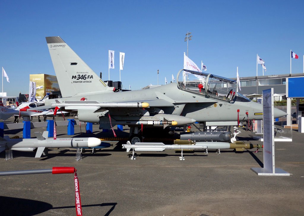 me odeia tweet media