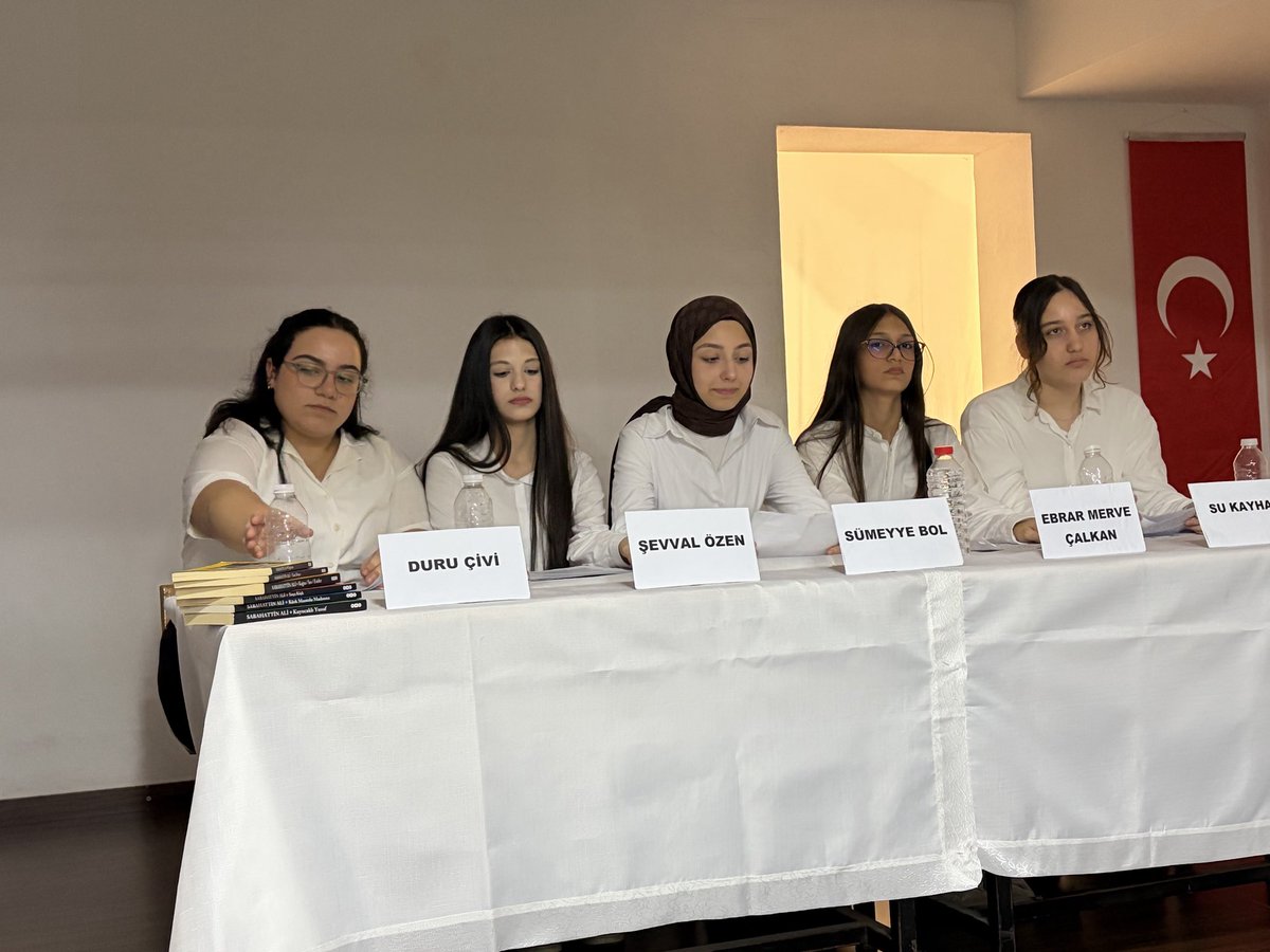 Anadolu Mektebi projesi kapsamında öğrencilerimiz panel düzenledi. Projede emeği geçen öğrencilerimize, öğretmenlerimize ve programa iştirak eden Müdürümüze teşekkür ediyoruz. <a href="/istanbulilmem/">İstanbul İl Millî Eğitim Müdürlüğü</a> <a href="/anadolumektebi/">Anadolu Mektebi</a> @sultangaziilcemem <a href="/NuriPakdilAndL/">Nuri Pakdil Anadolu Lisesi Sultangazi</a>
