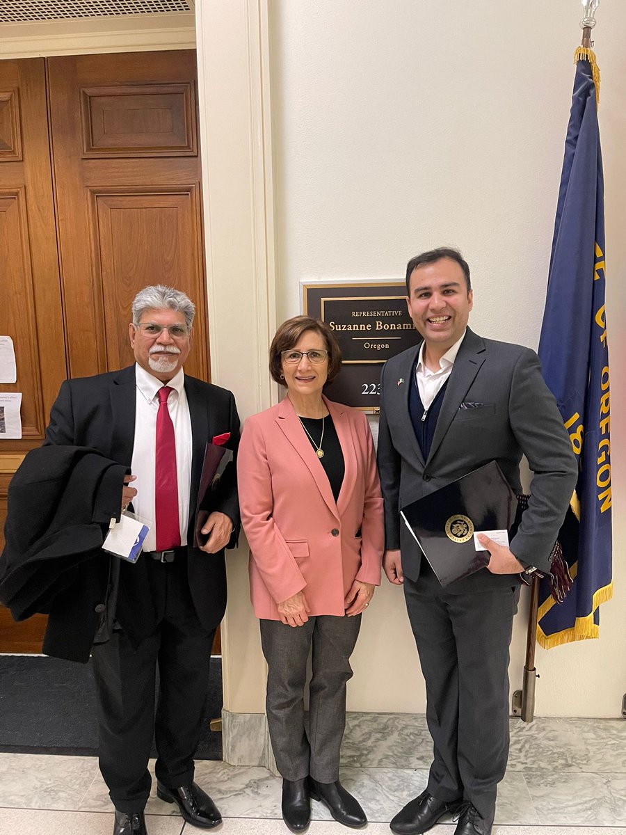 PakistaniAmericanPAC tweet media