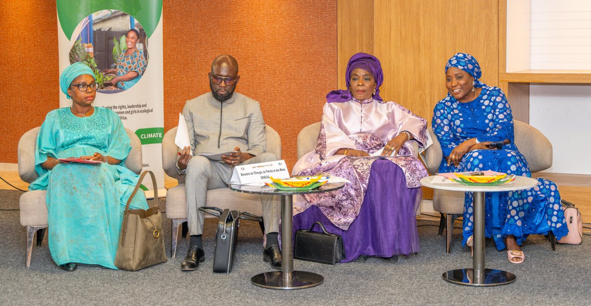 unwomenafrica's tweet image. 🌍 Climate justice requires Rights. Justice. Action.
✨Yesterday in Dakar, @UN_Women and @ecowas_cedeao convened a high-level dialogue bringing together governments and civil society in a powerful moment to advance women’s empowerment and climate action #IWD2026. #ClimateJustice