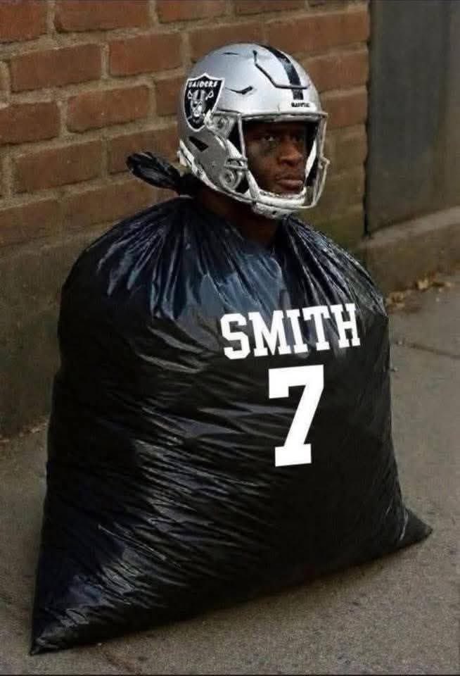 RaiderErn1975's tweet photo. @GenoSmith3 @AroundTheNFL https://t.co/6Xv1rSHSid