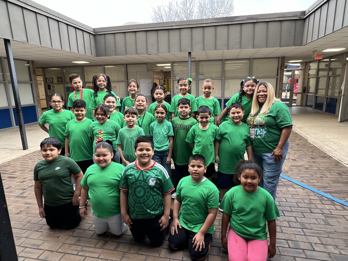 Thompson Elementary LMC tweet media