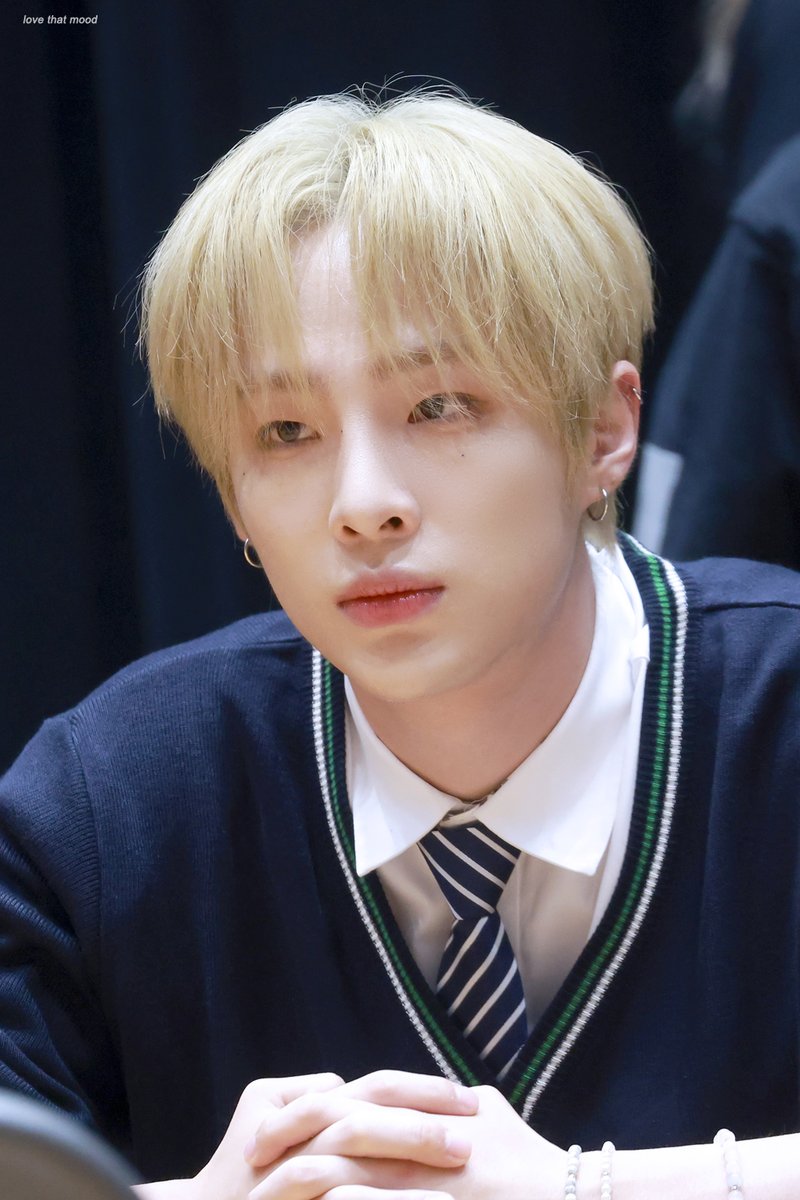 mood_0329's tweet photo. 250726 #무진 #MUZIN #BAE173 https://t.co/fvuC8eq3Kg