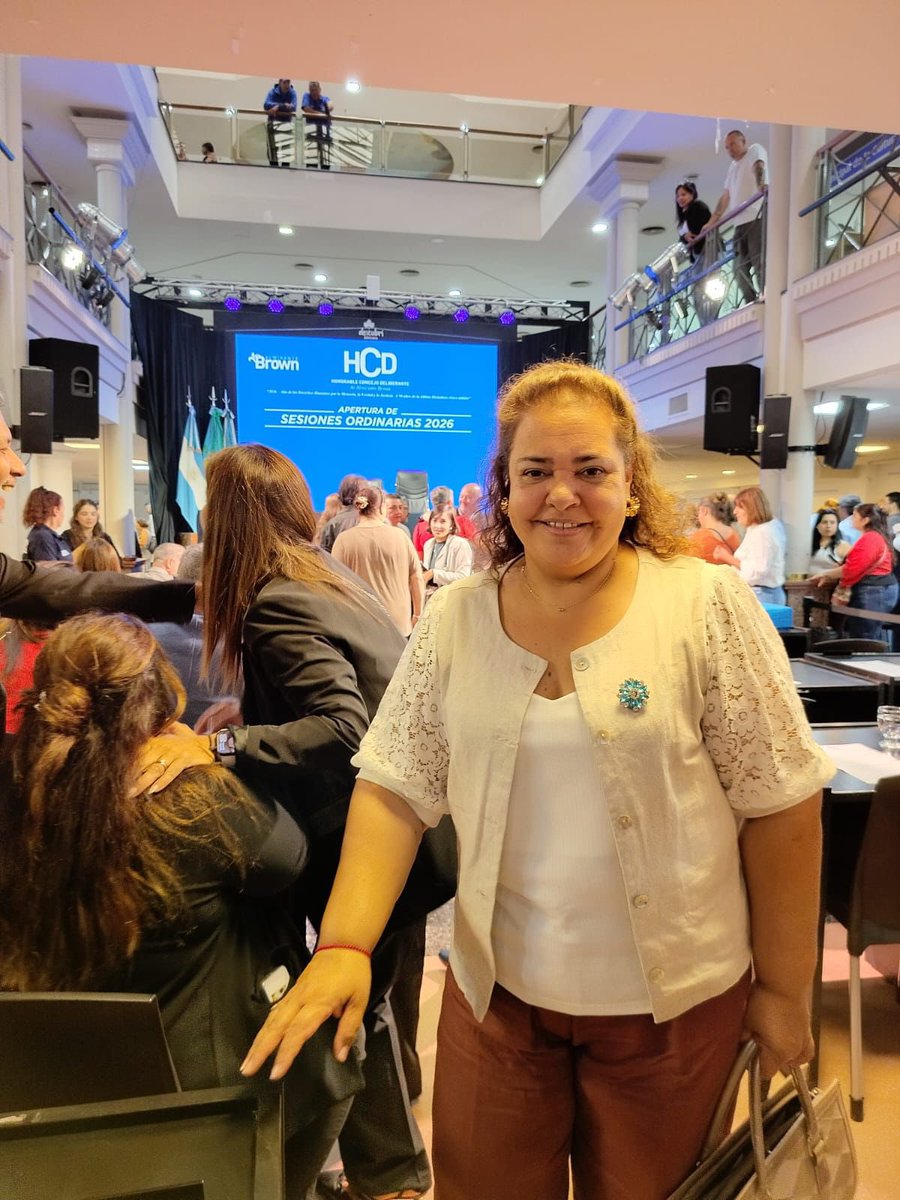 MiriamNiveyro's tweet photo. 🦁 Hoy acompañé a nuestros concejales y consejeros escolares de LLA en Almirante Brown en la apertura de sesiones del HCD.

Se consolidó un gran equipo que dará la batalla por las ideas de la libertad, como lo hacemos en el Congreso, en las legislaturas y en cada Concejo Deliberante.

Brown será clave en la recuperación de la Provincia.
Gran trabajo del equipo conducido por Pedro Aquino.

¡Viva la libertad carajo! 🇦🇷