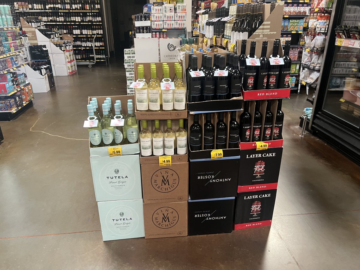 OntariocaHodges's tweet photo. Enjoy 20% off wine now — shop while the sale lasts! Save big on your favorites at Grocery Outlet. 🍷🛍️ #groceryoutlet #extremevalue #groceryhaul https://t.co/z1YNNJbwJJ