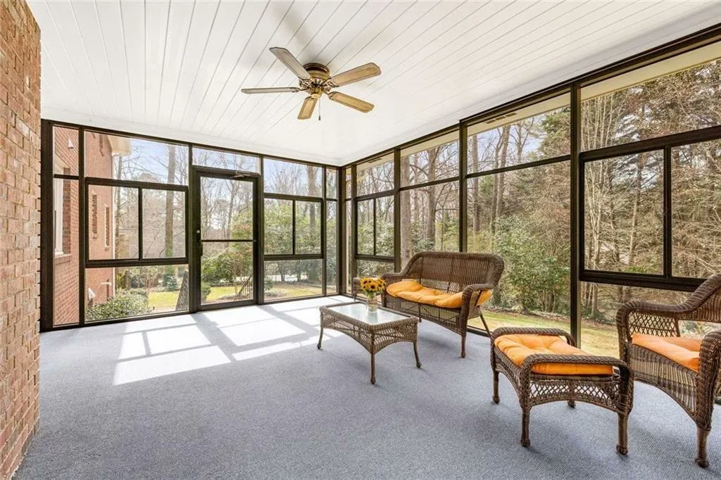 TomFaustATL's tweet photo. 6268 Old Stone Mountain Road, Tucker, GA, 30087
5 bed | 3 bath 3685 Sq. Ft.
Active | 580000
https://t.co/BHXl4KBUSD
Tucked into the natural beauty of Smoke Rise, one of the area's most desirable communities, this stately brick traditional offers a rare combination of privacy,... https://t.co/8MZ6ALXPpl