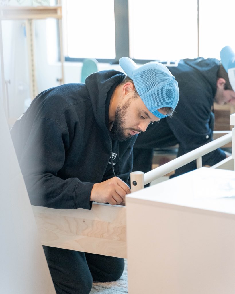 AthensMovingExp's tweet photo. Beds, tables, frames. If it needs to come apart, we handle it and set it back up at your new place. That’s the standard at AME. https://t.co/pi57qZYOhu
