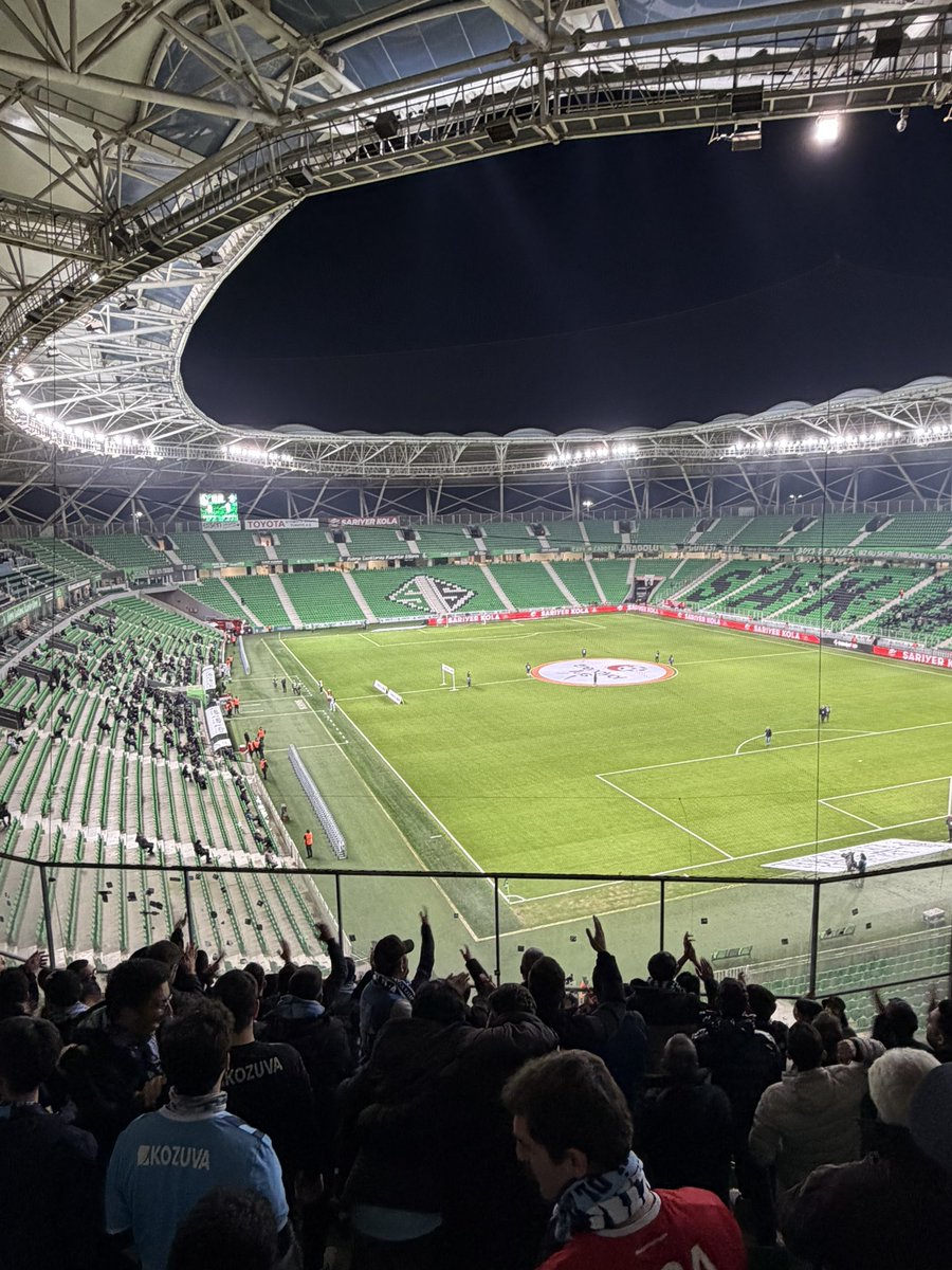 ŞİMŞEKLER GRUBU ARMANIN PEŞİNDE ! 

#YaşasınDemirspor