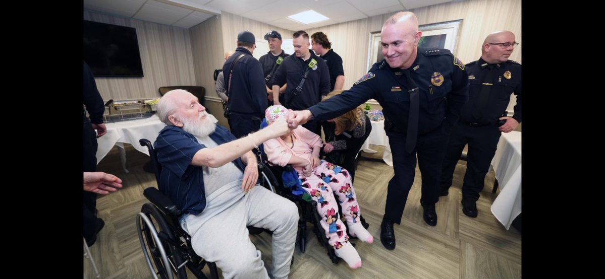 Chris Helms tweet media