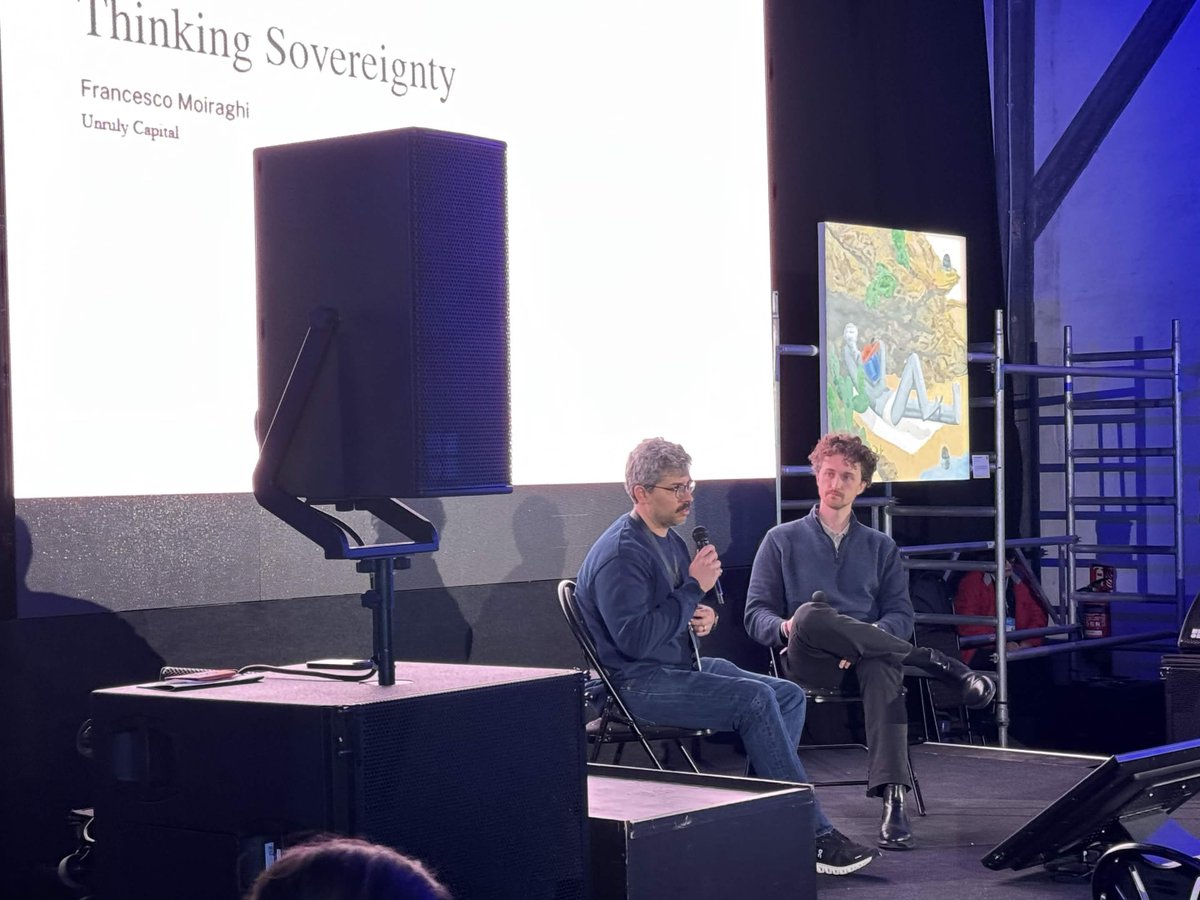 roxananasoi's tweet photo. Congratulations @FraMoira and @SterlinLujan for a great discussion on Sovereignty at Parallel Society this morning. 

The Q&amp;A was 🔥🔥🔥 https://t.co/pdhp8zUsbt