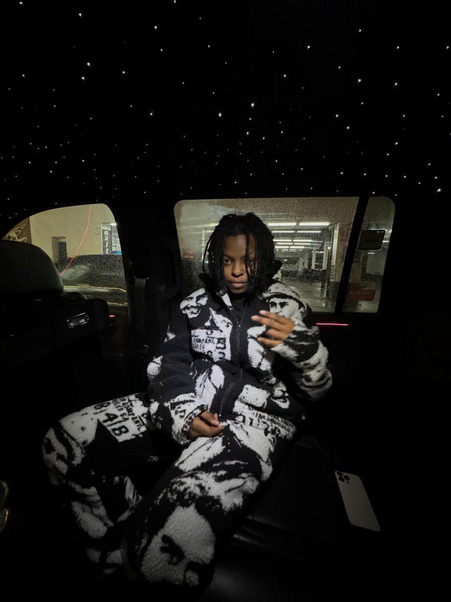 300 Entertainment tweet media