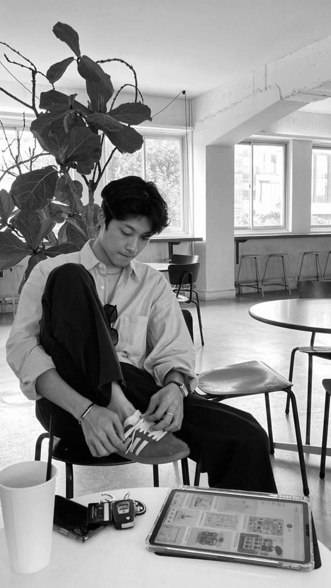 Jongwon. tweet media