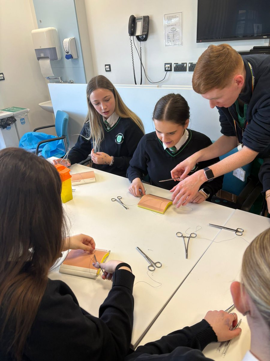 Miss Winfield tweet media