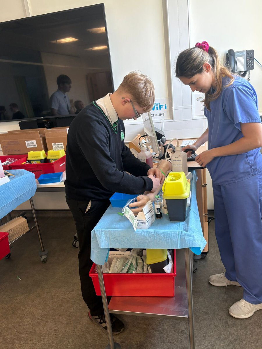 Miss Winfield tweet media