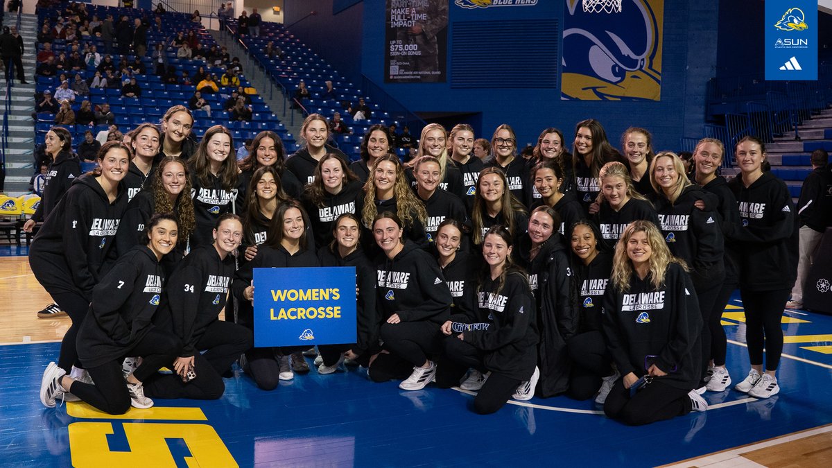 Fun time being recognized at <a href="/DelawareMBB/">Delaware Men’s Basketball</a> last night for all of our 3.0 GPAs last semester! 📖
