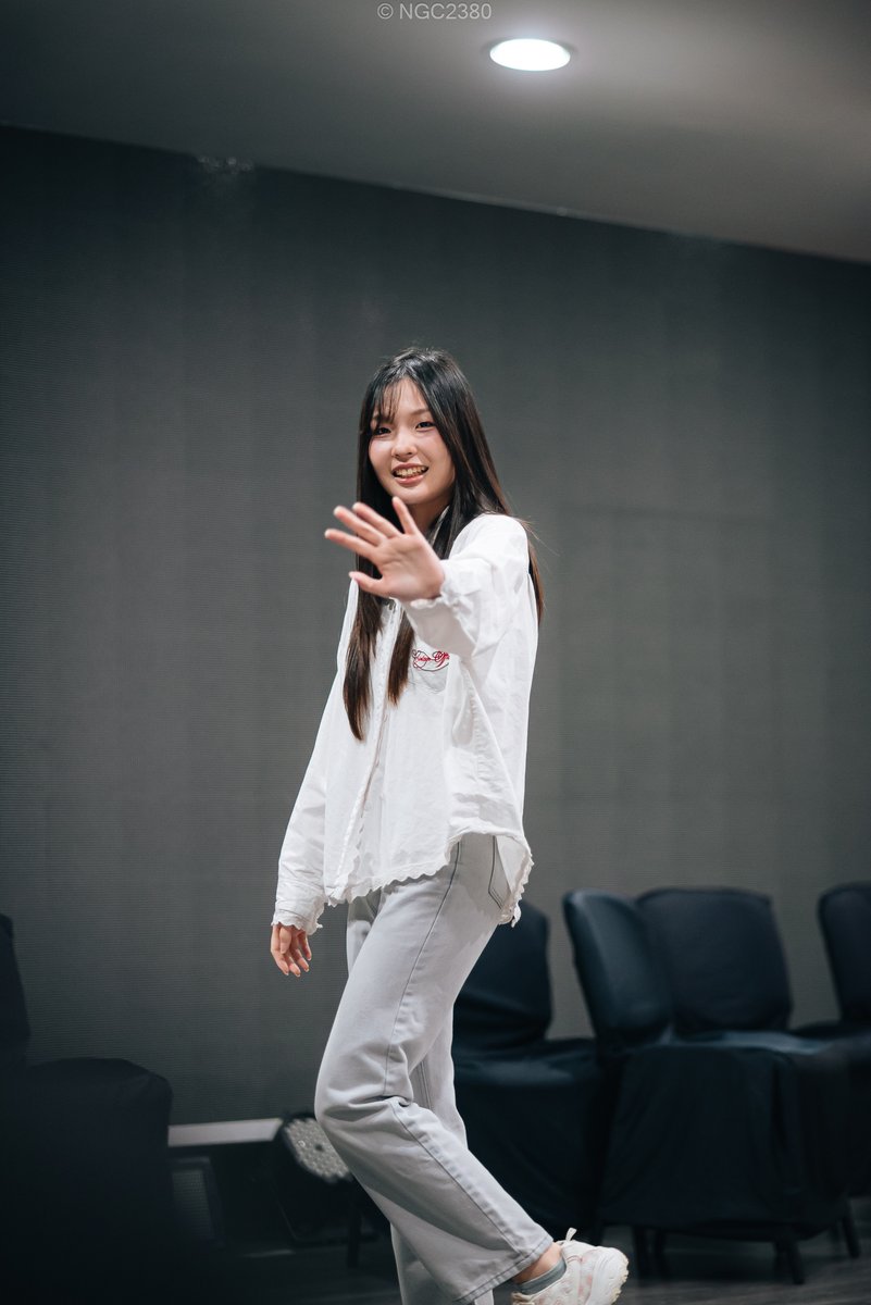 CGM48PopUpLiveOnTour 3 MAR 2026 #LinglingCGM48 facebook.com/media/set/?set…