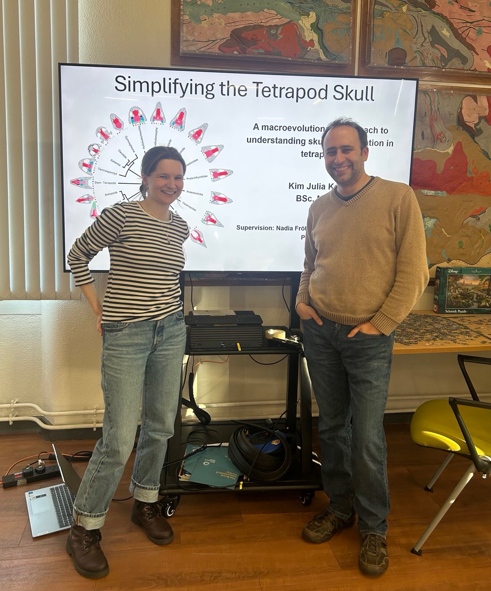 For #FossilFriday we welcomed lab alum Kim Kean back to <a href="/GeosciencesEd/">School of GeoSciences @ University of Edinburgh</a>! 
Kim did the palaeontology Masters here, described the first fossil thalattosuchian croc from Skye, and now is wrapping up her PhD on skull evolution in Germany!